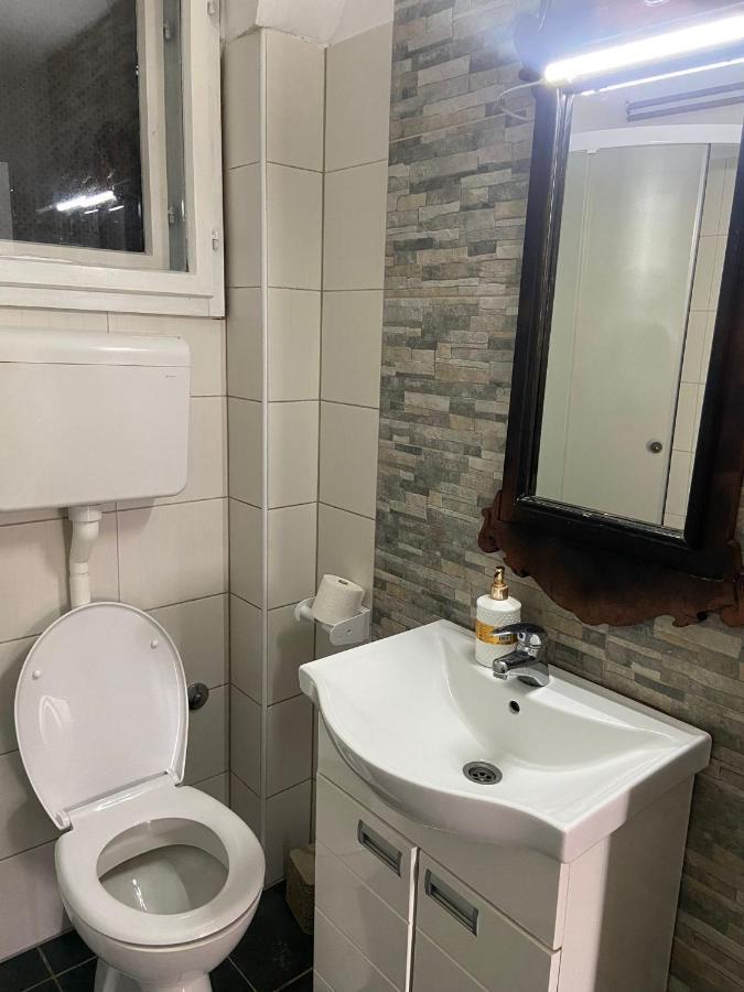 Ferienwohnung Mala Oaza Čačak Exterior foto