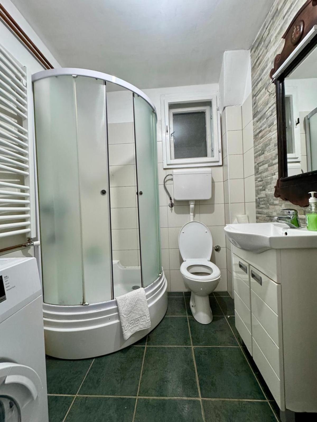 Ferienwohnung Mala Oaza Čačak Exterior foto
